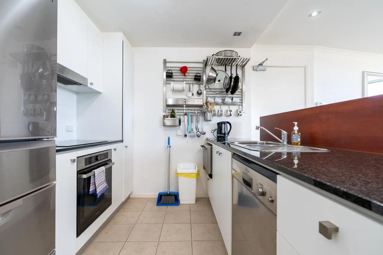 Spacious And Cosy Apt With Great Views In Braddon Canberra 0*,  Australia